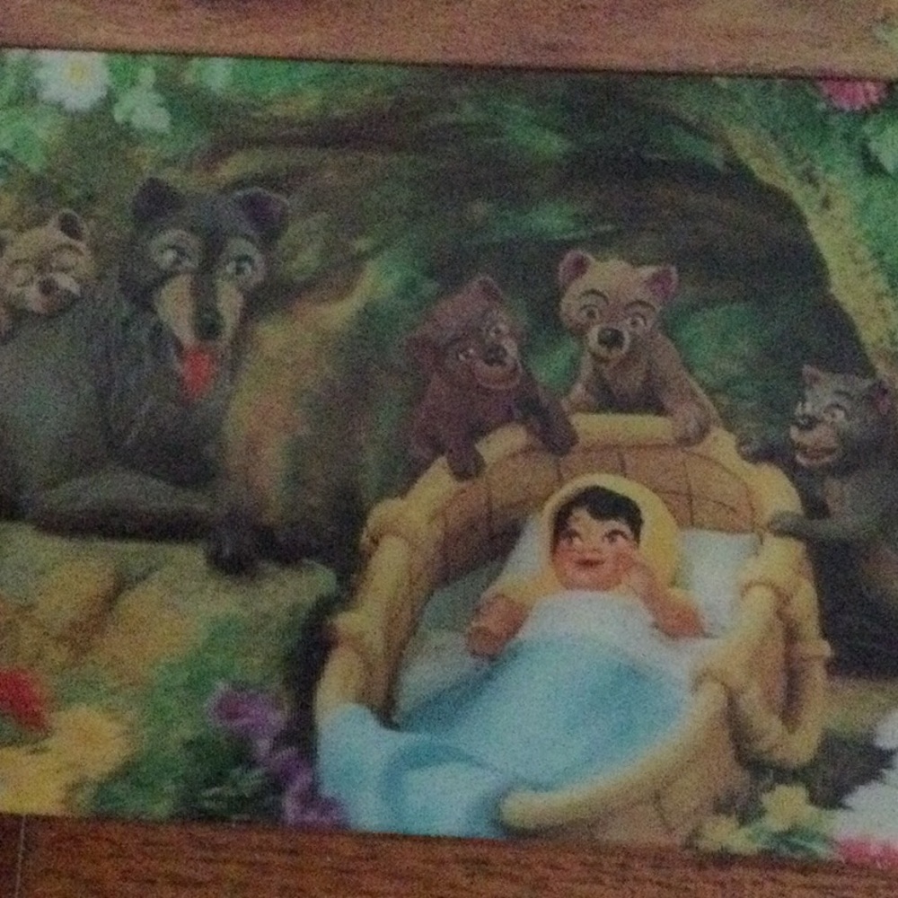 Disney - Picture 3 of 8